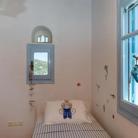 Blue View Mansion